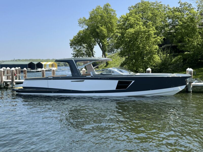 2024 Aviara AV40