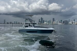 2024 Boston Whaler 420 Outrage for sale - photo 2