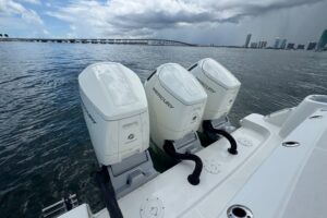 2024 Boston Whaler 420 Outrage for sale - photo 4