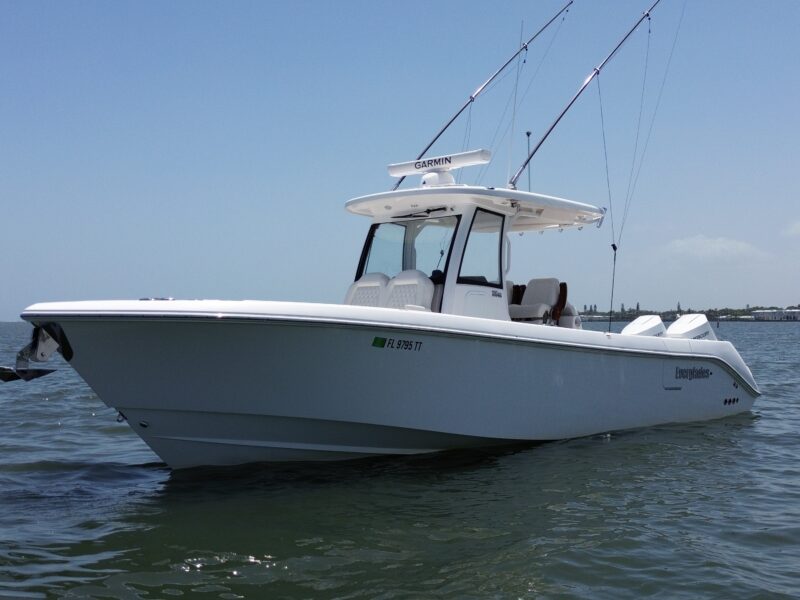 2024 Everglades 315 Center Console