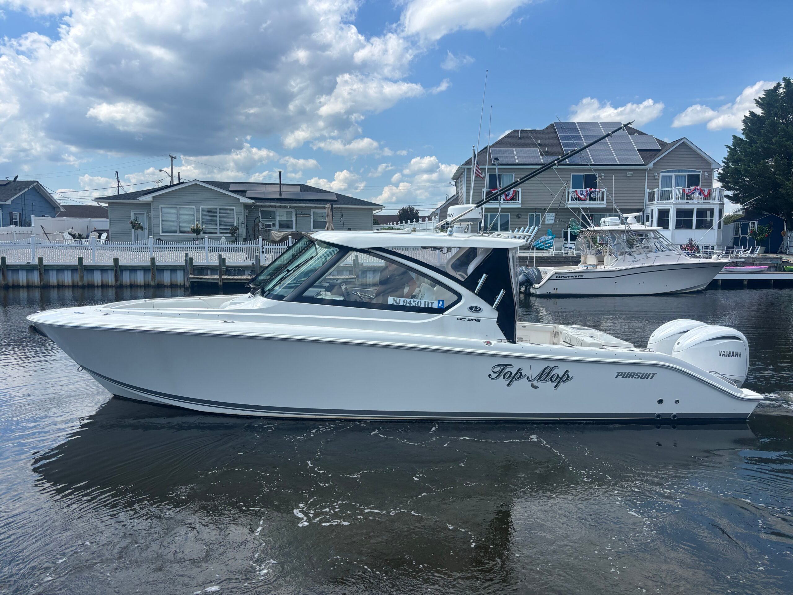 2024 Pursuit DC 306 Dual Console for sale