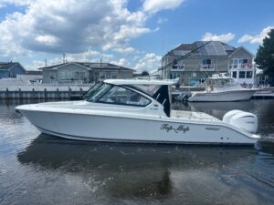 2024 Pursuit DC 306 Dual Console for sale - photo 2