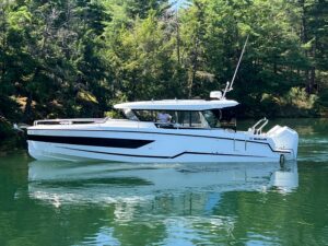 2024 Wellcraft 355 Commuter for sale