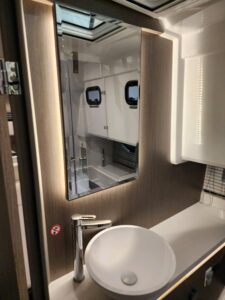 2024 Wellcraft 355 Commuter for sale - photo 7