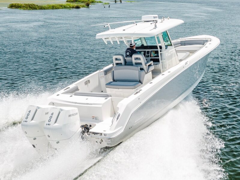 2025 Boston Whaler 330 Outrage