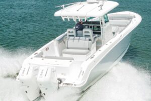2025 Boston Whaler 330 Outrage for sale - photo 5