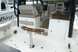 2025 Boston Whaler 365 Conquest for sale - photo 4