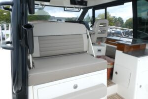 2025 Boston Whaler 365 Conquest for sale - photo 7