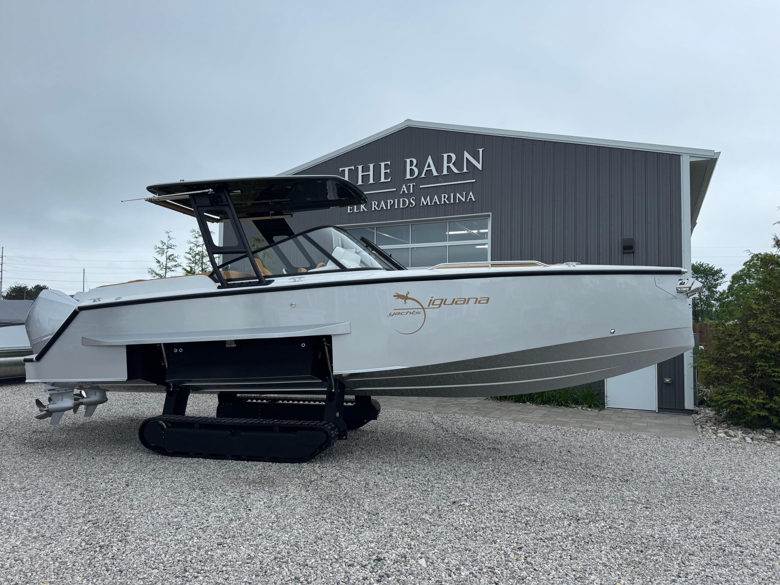 2025 Iguana Bow Rider for sale