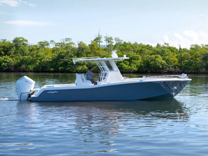 2025 Invincible 33 Open Fisherman