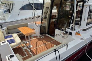 2025 Ranger Tugs R-29 CB for sale - photo 8