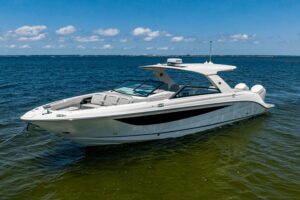 2025 Sea Ray SLX 400 Outboard for sale - photo 2