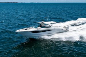 2025 Sea Ray SLX 400 Outboard for sale - photo 3
