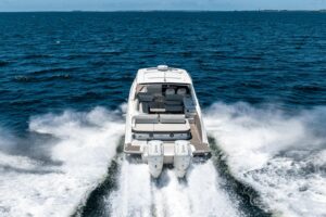 2025 Sea Ray SLX 400 Outboard for sale - photo 7