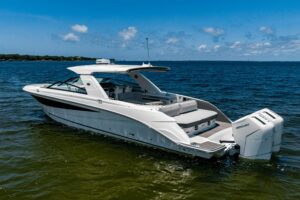 2025 Sea Ray SLX 400 Outboard for sale - photo 8