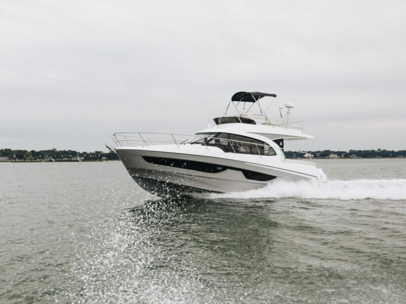 2026 Beneteau Antares 11 Fly
