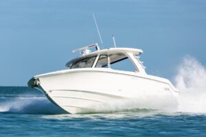 2027 Boston Whaler 350 Realm for sale - photo 4