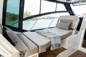 2027 Boston Whaler 365 Conquest for sale - photo 19