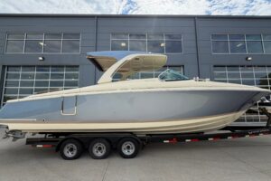 2027 Chris-Craft Launch 35 GT for sale - photo 5