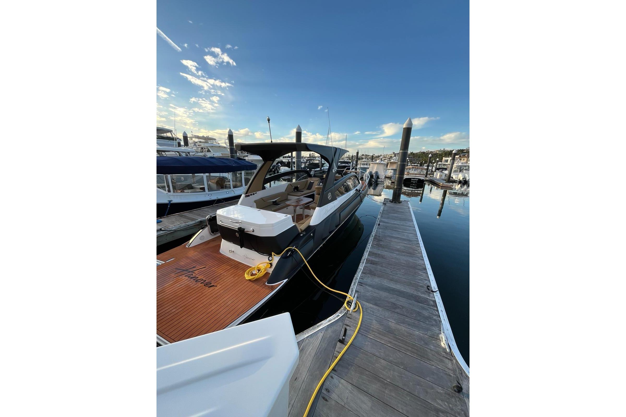 2027 Hanover 305 for sale - photo 5