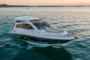 2027 Hanover 375 for sale - photo 2