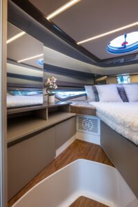 2027 Hanover 415 for sale - photo 5
