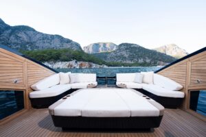 2027 Lazzara LSX 67 for sale - photo 6