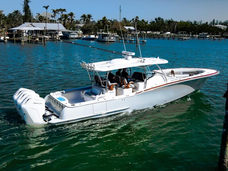 2027 Mag Bay 43 CC