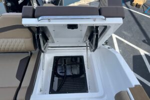 2027 Monterey Elite 30 OB for sale - photo 8